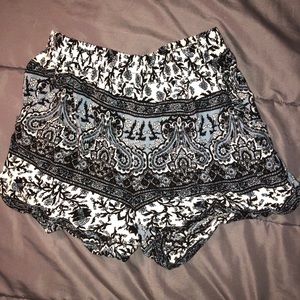 Floral pattern shorts